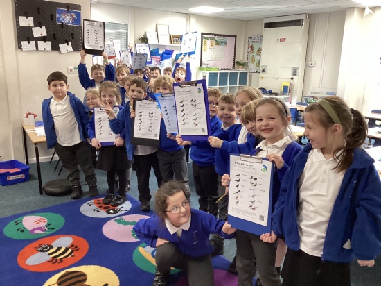 Spotting Feathered Friends with the RSPB’s Big Schools’ Birdwatch! 🐦‍⬛