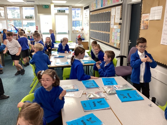 Verb charades